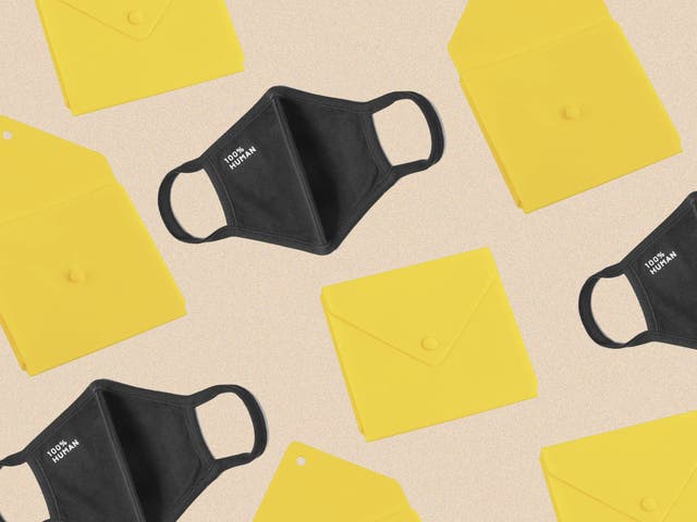 <p>The wallet is wipeable, colourful and flexible&nbsp;</p>